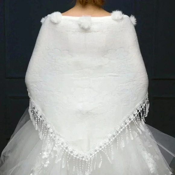 Petite Bridal Cape - Picture 3 of 7